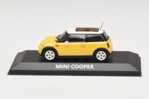 Mini Cooper S R53 Amarillo Con Techo Panorámico Amarillo Minichamps 1:43 MINI029 Metal
