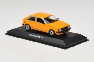 Opel Kadett D Naranja Maxichamps 1:43 940044101 Metal - imagen 3 de 5