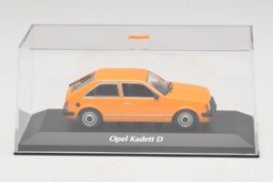 Opel Kadett D Naranja Maxichamps 1:43 940044101 Metal - imagen 4 de 5