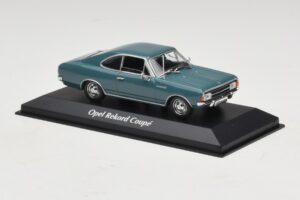 Opel Rekord C Coupé Azul Maxichamps 1:43 940046121 Metal - imagen 3 de 5