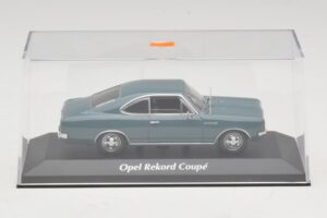 Opel Rekord C Coupé Azul Maxichamps 1:43 940046121 Metal - imagen 4 de 5