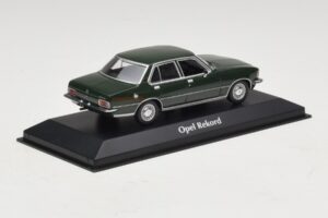 Opel Rekord D Verde Oscuro Maxichamps 1:43 940044001 Metal - imagen 2 de 5