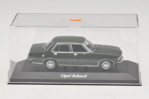 Opel Rekord D Verde Oscuro Maxichamps 1:43 940044001 Metal - imagen 4 de 5