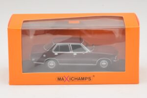Opel Rekord D Rojo Oscuro Maxichamps 1:43 940044000 Metal - imagen 5 de 5