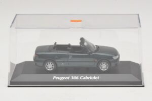 Peugeot 306 Descapotable Verde Metalizado Maxichamps 1:43 940112833 Metal - imagen 4 de 5