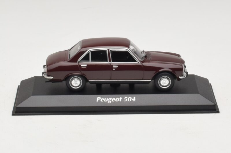 Peugeot 504 Rojo Oscuro Maxichamps 1:43 940112500 Metal