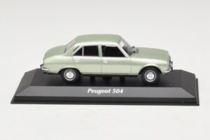 Peugeot 504 Verde Claro Metalizado Maxichamps 1:43 940112501 Metal
