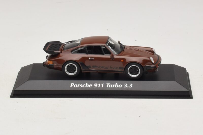Porsche 911 930 Turbo 3.3 Marrón Maxichamps 1:43 940069001 Metal