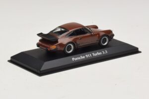 Porsche 911 930 Turbo 3.3 Marrón Maxichamps 1:43 940069001 Metal - imagen 2 de 5