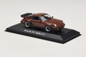 Porsche 911 930 Turbo 3.3 Marrón Maxichamps 1:43 940069001 Metal - imagen 3 de 5