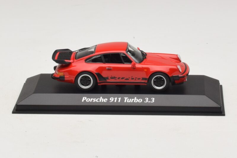 Porsche 911 930 Turbo 3.3 Rojo Maxichamps 1:43 940069000 Metal