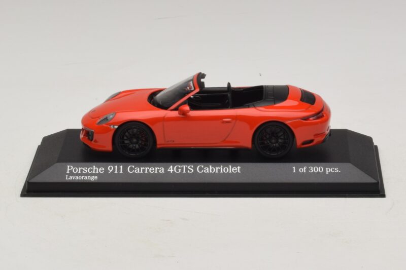 Porsche 911 991.1 Carrera 4 GTS Descapotable Naranja Minichamps 1:43 410067331 Metal