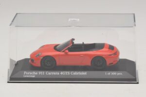 Porsche 911 991.1 Carrera 4 GTS Descapotable Naranja Minichamps 1:43 410067331 Metal - imagen 4 de 5