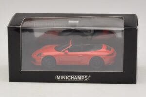 Porsche 911 991.1 Carrera 4 GTS Descapotable Naranja Minichamps 1:43 410067331 Metal - imagen 5 de 5