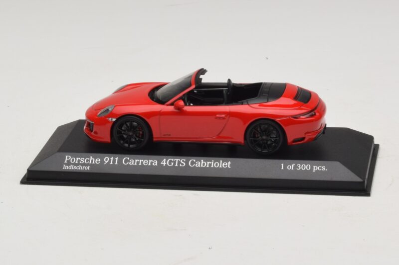Porsche 911 991.1 Carrera 4 GTS Descapotable Rojo Minichamps 1:43 410067330 Metal