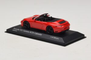Porsche 911 991.1 Carrera 4 GTS Descapotable Rojo Minichamps 1:43 410067330 Metal - imagen 3 de 5