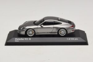 Porsche 911 991.1 R Plata Minichamps 1:43 410066224 Metal