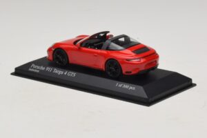 Porsche 911 991.1 Targa 4 GTS Rojo Minichamps 1:43 410067340 Metal - imagen 3 de 5