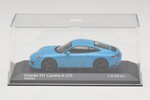 Porsche 911 991.2 Carrera 4 GTS Miami Blue Minichamps 1:43 410067322 Metal - imagen 4 de 5