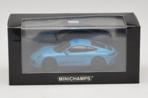 Porsche 911 991.2 Carrera 4 GTS Miami Blue Minichamps 1:43 410067322 Metal - imagen 5 de 5
