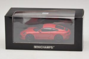 Porsche 911 991.2 Carrera 4 GTS Rojo Minichamps 1:43 410067320 Metal - imagen 5 de 5