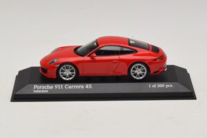 Porsche 911 991.2 Carrera 4S Rojo Minichamps 1:43 410067240 Metal