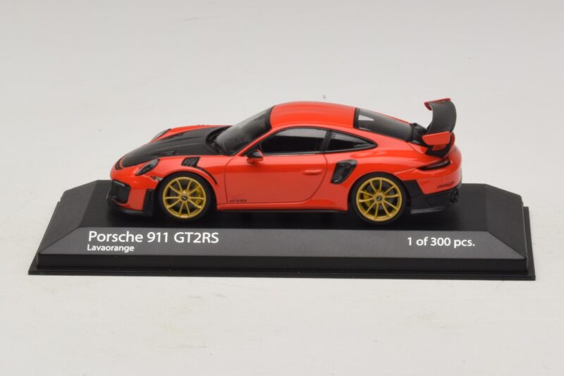 Porsche 911 991.2 GT2 RS Naranja Minichamps 1:43 410067229 Metal