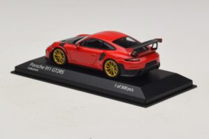 Porsche 911 991.2 GT2 RS Rojo Minichamps 1:43 410067227 Metal - imagen 3 de 5