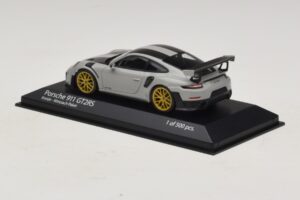 Porsche 911 991.2 GT2 RS Weissach Package Chalk Minichamps 1:43 410067220 Metal - imagen 3 de 5