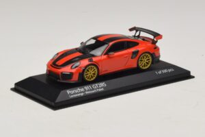 Porsche 911 991.2 GT2 RS Weissach Package Naranja Minichamps 1:43 410067224 Metal - imagen 2 de 5