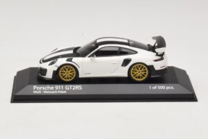 Porsche 911 991.2 GT2 RS Weissach Package Blanco Minichamps 1:43 410067222 Metal