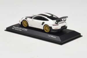Porsche 911 991.2 GT2 RS Weissach Package Blanco Minichamps 1:43 410067222 Metal - imagen 3 de 5