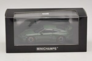 Porsche 911 991.2 GT3 Verde Minichamps 1:43 410066028 Metal - imagen 5 de 5