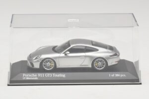 Porsche 911 991.2 GT3 Touring Plata Minichamps 1:43 410067422 Metal - imagen 4 de 5