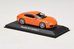 Porsche 911 991 Carrera S Naranja Maxichamps 1:43 940060221 Metal - imagen 3 de 5