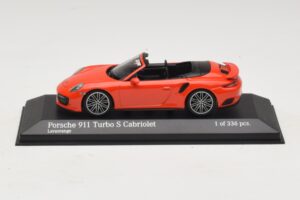 Porsche 911 991 Turbo S Descapotable Naranja Minichamps 1:43 410067181 Metal