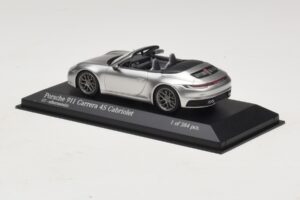 Porsche 911 992 Carrera 4S Descapotable Plata Minichamps 1:43 410069330 Metal - imagen 3 de 5