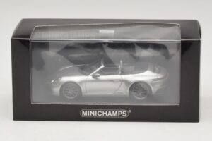 Porsche 911 992 Carrera 4S Descapotable Plata Minichamps 1:43 410069330 Metal - imagen 5 de 5