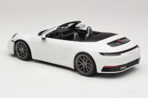 Porsche 911 992 Carrera 4S Descapotable Blanco Minichamps 1:18 155067330 Metal - imagen 5 de 6