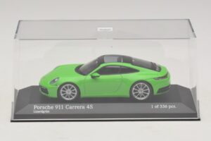 Porsche 911 992 Carrera 4S Verde Minichamps 1:43 410069322 Metal - imagen 4 de 5