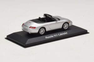 Porsche 911 996 Descapotable Plata Maxichamps 1:43 940061031 Metal - imagen 2 de 5