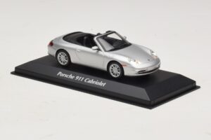 Porsche 911 996 Descapotable Plata Maxichamps 1:43 940061031 Metal - imagen 3 de 5
