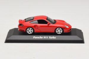 Porsche 911 996 Turbo Rojo Maxichamps 1:43 940069300 Metal