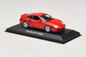 Porsche 911 996 Turbo Rojo Maxichamps 1:43 940069300 Metal - imagen 3 de 5