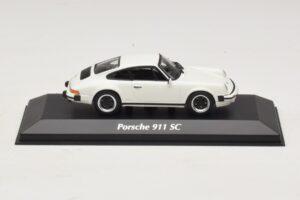 Porsche 911 SC Blanco Maxichamps 1:43 940062020 Metal