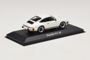 Porsche 911 SC Blanco Maxichamps 1:43 940062020 Metal - imagen 2 de 5