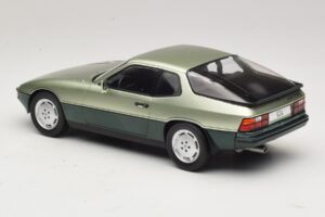 Porsche 924 Turbo Verde Claro & Verde Oscuro MCG 1:18 MCG18660 Metal - imagen 5 de 6