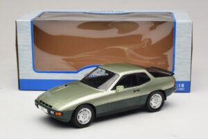 Porsche 924 Turbo Verde Claro & Verde Oscuro MCG 1:18 MCG18660 Metal - imagen 6 de 6
