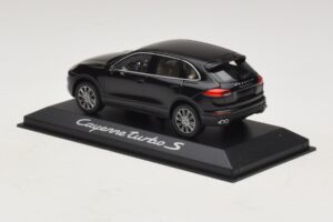 Porsche Cayenne 958 Turbo S Negro Minichamps 1:43 WAP0200220E Metal - imagen 3 de 5
