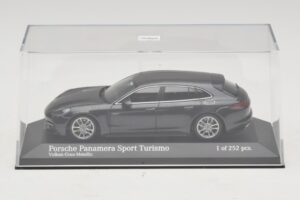Porsche Panamera 971 4 E-Hybrid Sport Turismo Gris Minichamps 1:43 410066112 Metal - imagen 4 de 5